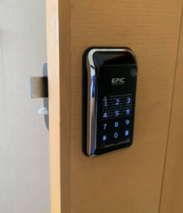 Lap Dat Khóa cửa điện tử Epic 100D