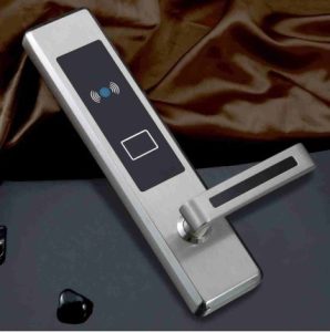 Khoa The Tu Khach San Goodum V9300 P 2505